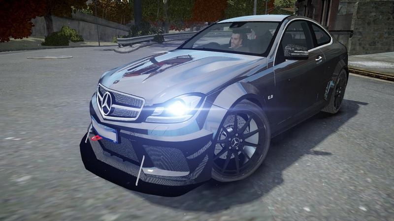 AMG Mercedes Drift In the City